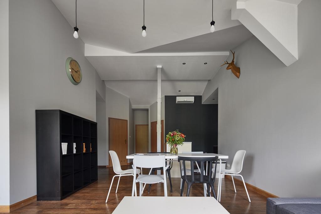 Playhouse Apartment *