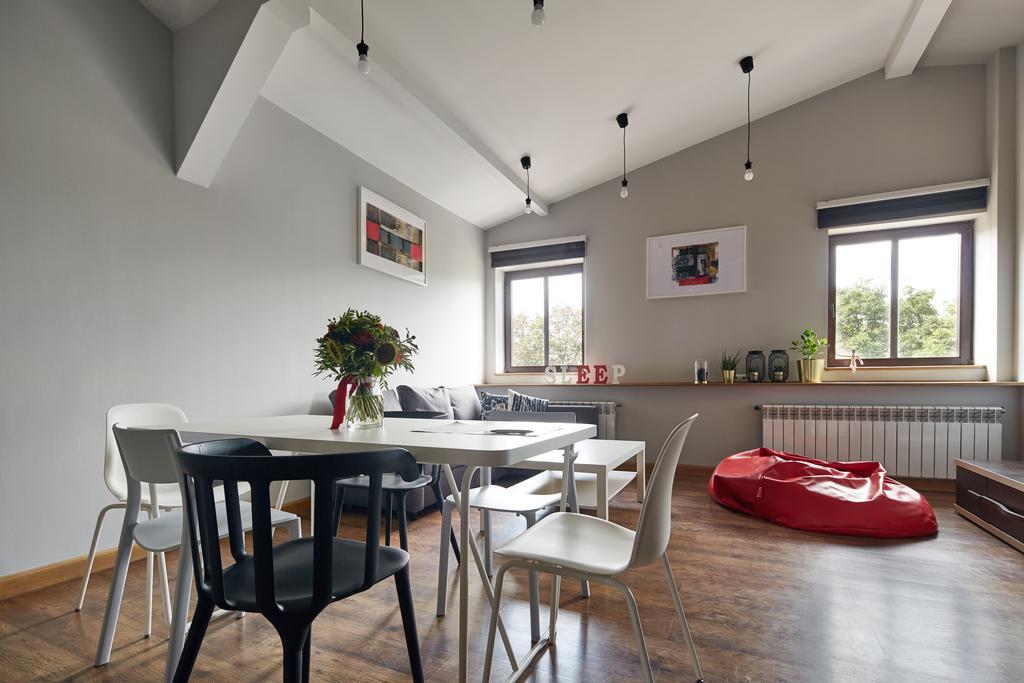 Playhouse Apartment *