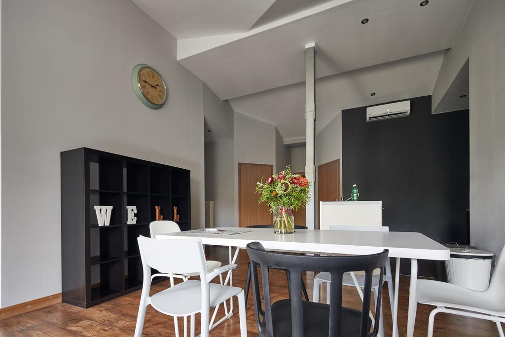 Apartment Playhouse
